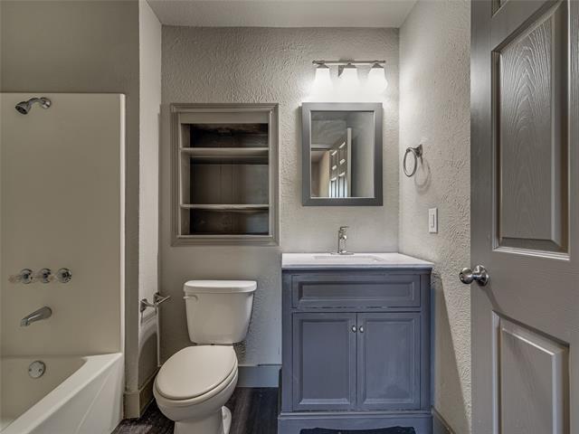 Building Photo - 416 N 8th St