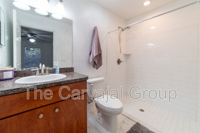 Building Photo - 5107 SW 165th St Rd
