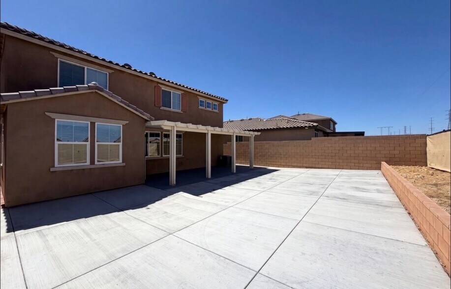 Building Photo - 15110 Paseo Verde Pl