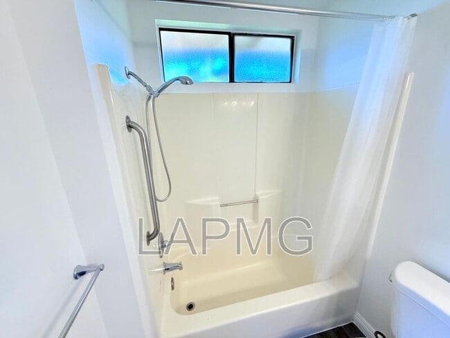 Building Photo - 2506-2508 Norfolk Street