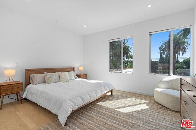 Building Photo - 507 Orlando Ave