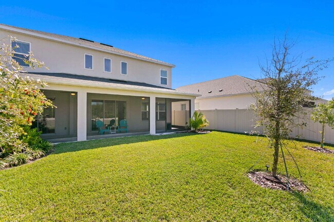 Building Photo - "Spacious 4-Bed, 4-Bath Retreat at 2612 Le...