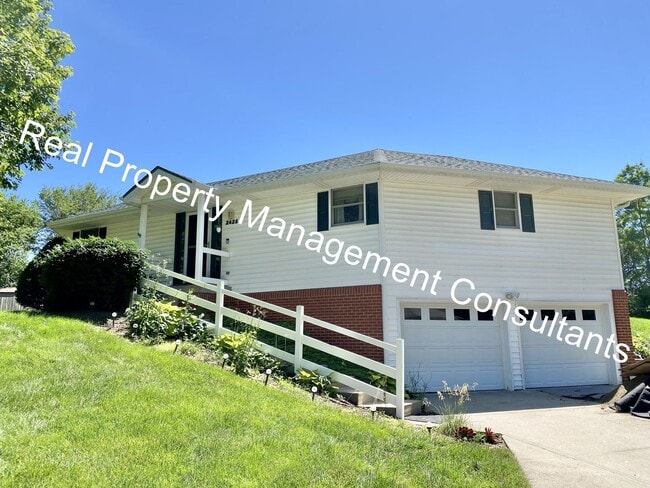 Building Photo - 2 Bedroom Custom Home in Liberty
