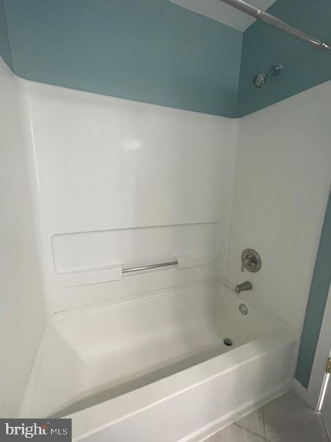 Building Photo - 25 Sir Thomas Ln