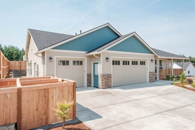 Building Photo - NEW CONSTRUCTION 1BD W/GARAGE & YARD