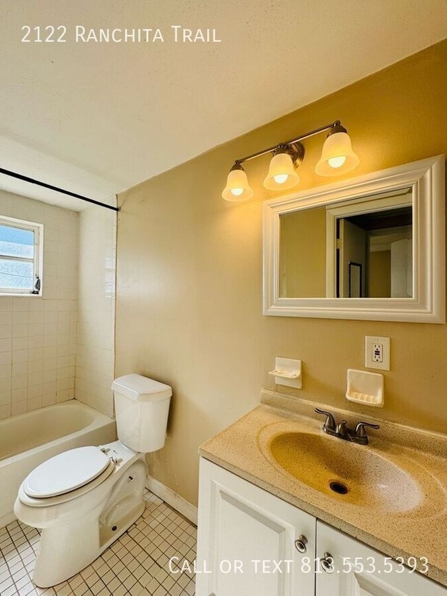 Building Photo - 2122 Ranchita Trail