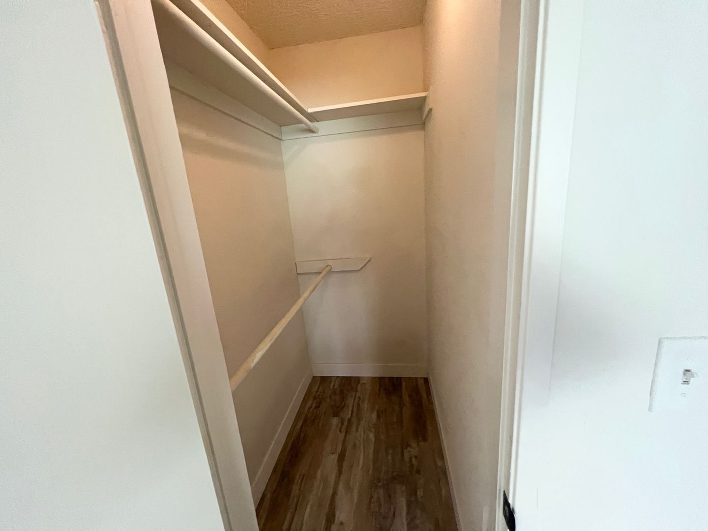 Building Photo - 3359 Mentone Ave