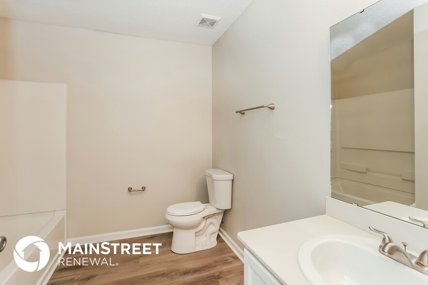 Building Photo - 77160 Cobblestone Dr
