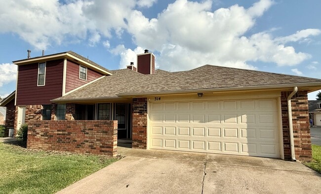 Primary Photo - Chic upscale West Norman 2-bed 2.5 bath 2-...