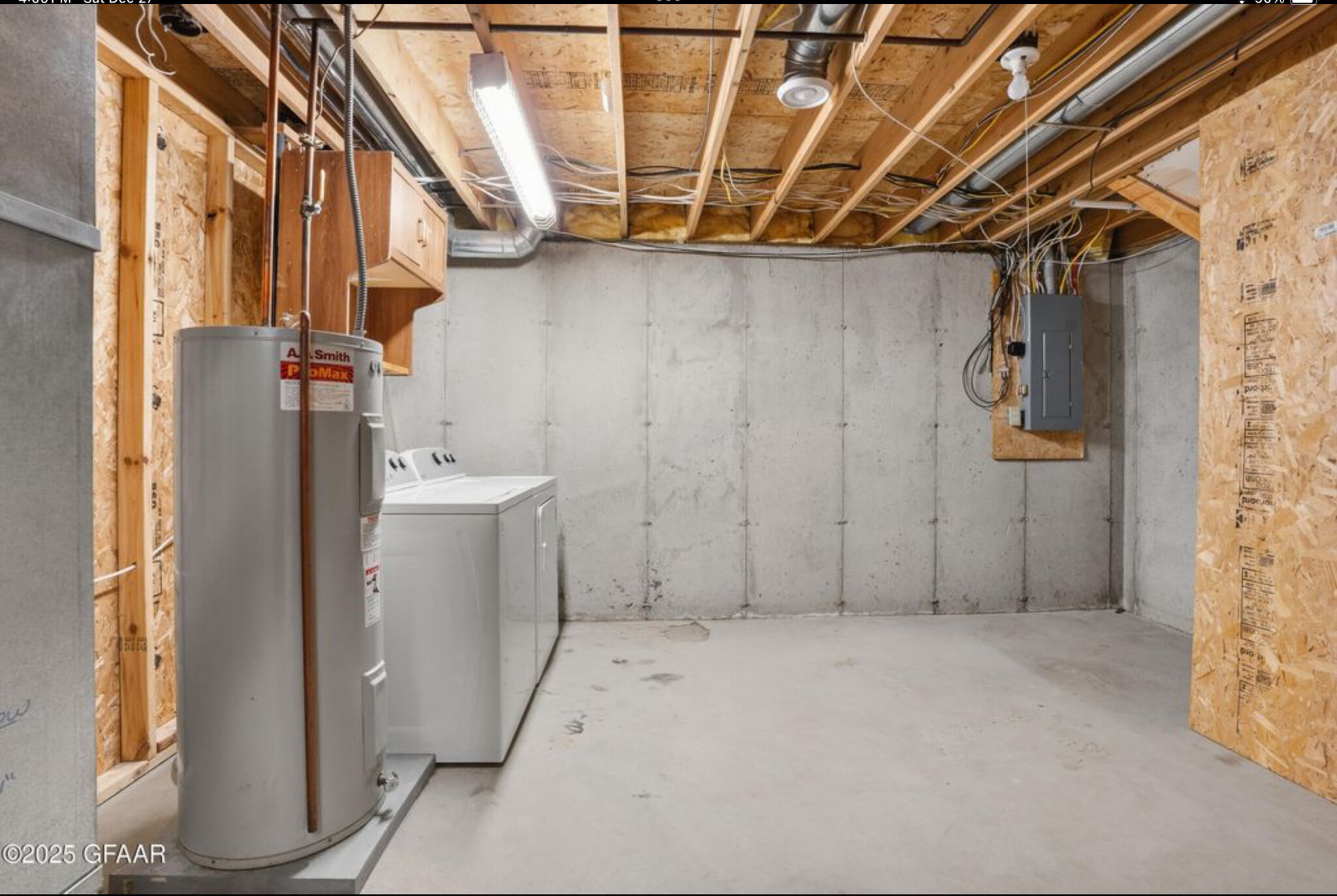 Building Photo - 5191 W Lanark Dr