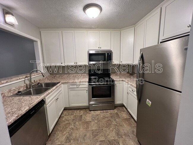 Building Photo - 1190 Wrenwood Ct