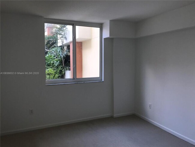 Building Photo - 1 bedroom in Aventura FL 33180