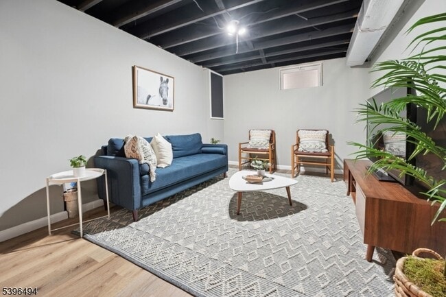 Building Photo - 139 Ridgedale Ave