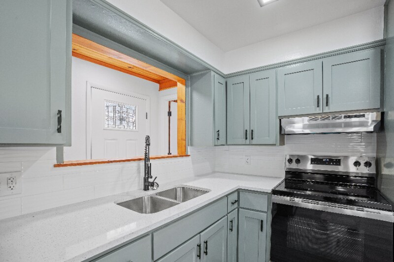 Building Photo - 513 Manor Dr