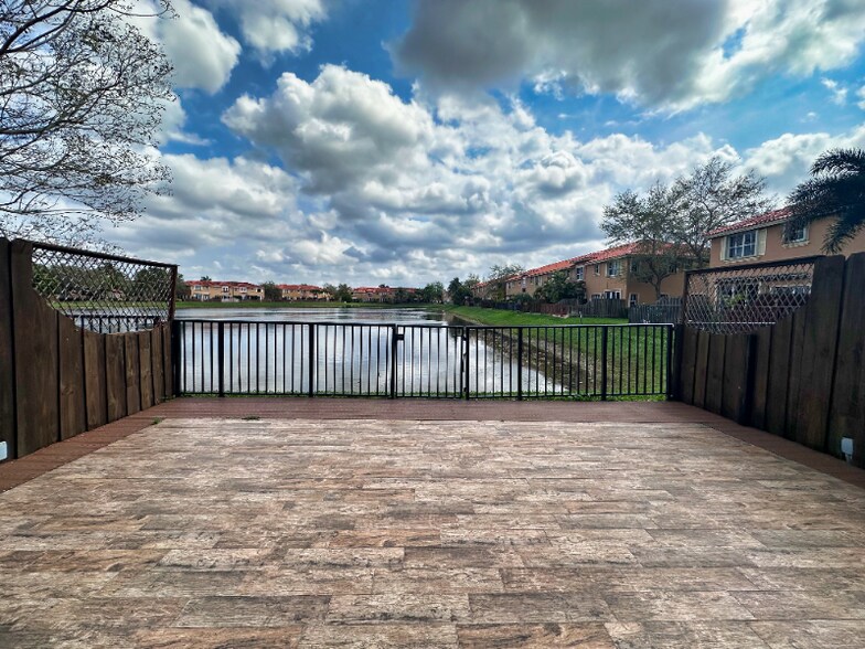 Building Photo - 3087 SW 153rd Path