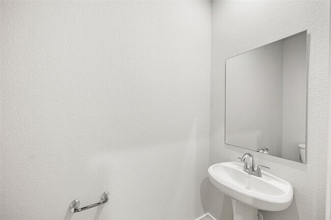 Building Photo - 7910 Alset Dr