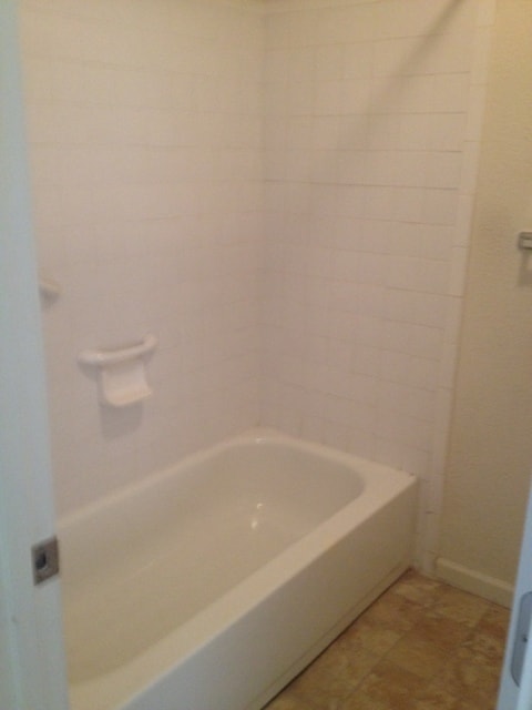 Building Photo - NEW REMODELED