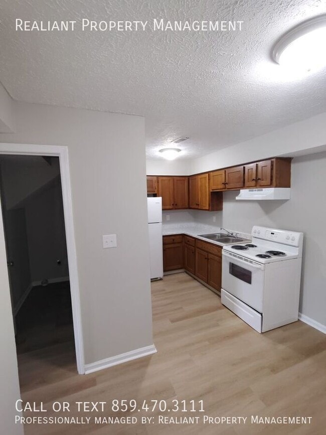 Building Photo - 31 Hurley St