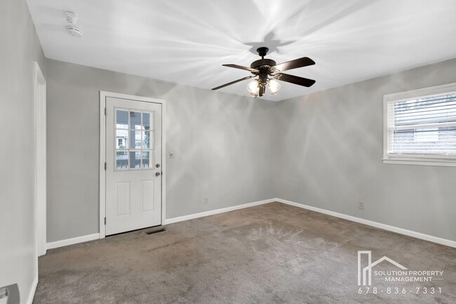 Building Photo - 3925 Chicamauga Dr