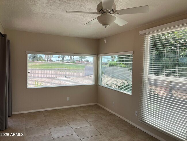 Building Photo - 9334 E Sun Lakes Blvd N