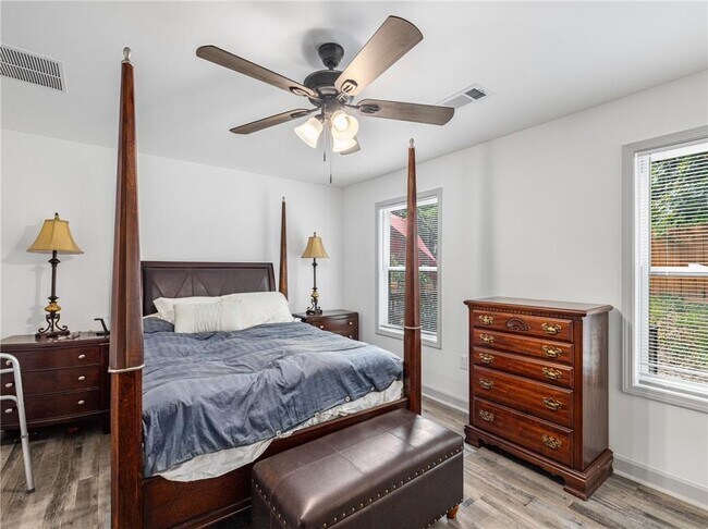 Building Photo - 2178 Penelope St NW