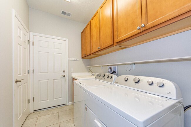 Building Photo - 4478 Beauty Leaf Cir
