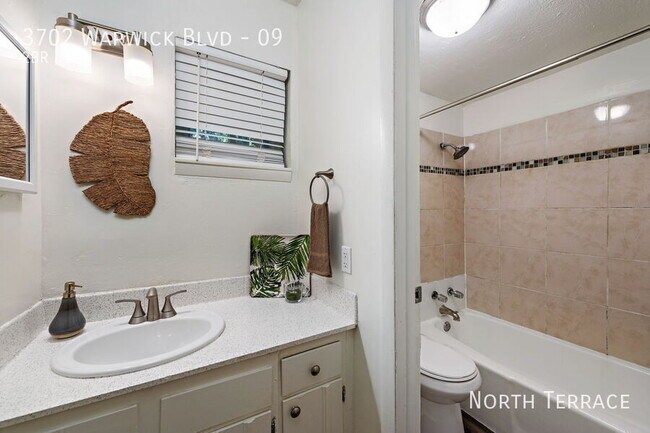 Building Photo - 3702 Warwick Blvd