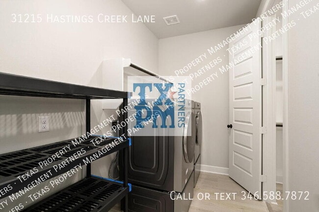 Building Photo - 31215 Hastings Creek Ln