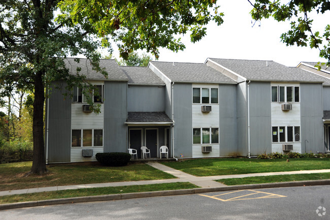 Building Photo - Westgate Apartments