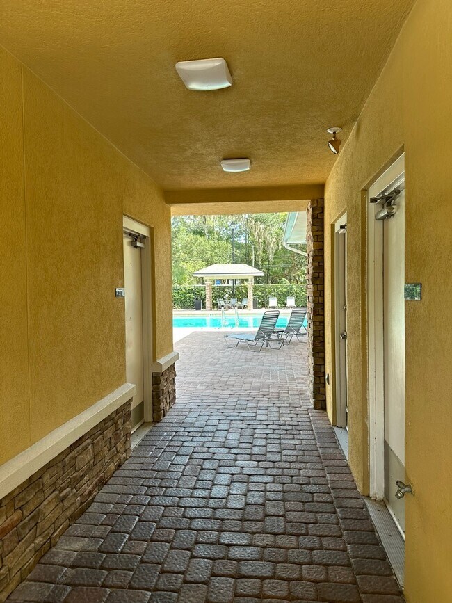 Building Photo - 9411 Osprey Branch Trail