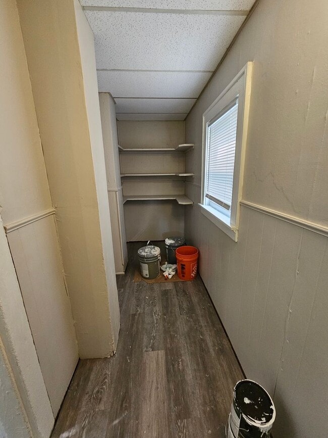 Building Photo - 6710 Vine St