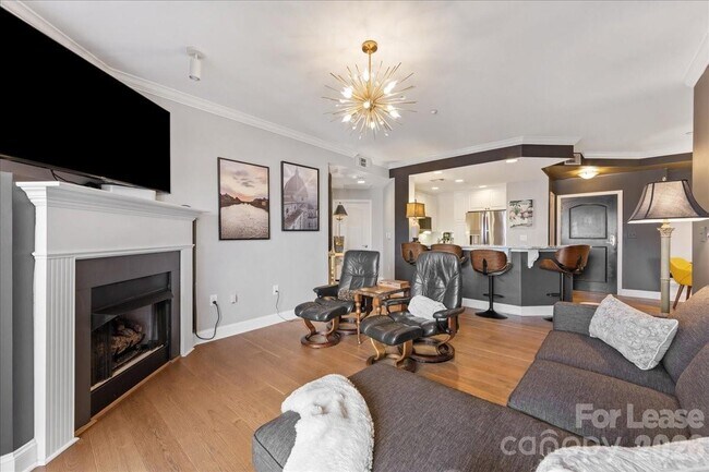 Building Photo - 401 N Church St