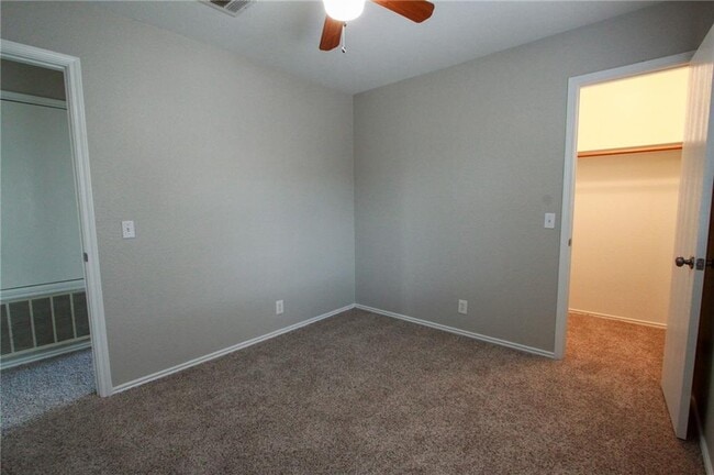 Building Photo - 14909 Chamberlain Ct