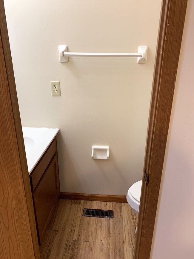 Building Photo - 5852 Aqua Bay Dr