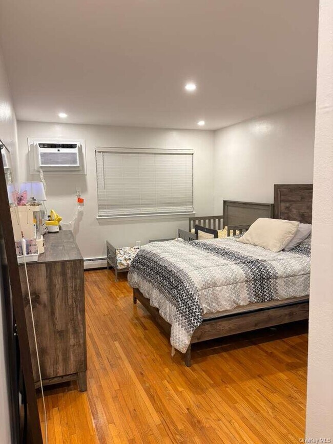 Building Photo - 4 Charles Ln