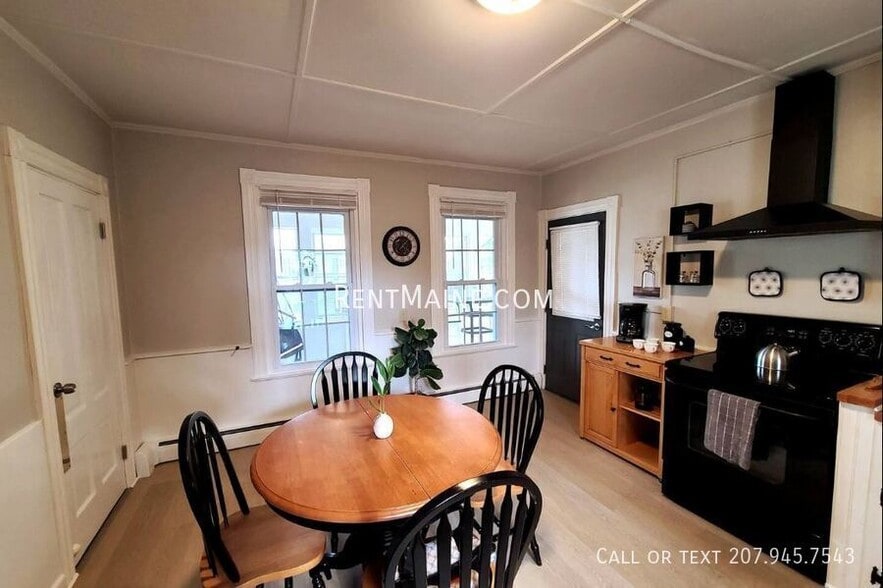 Building Photo - 30 Boutelle Ave