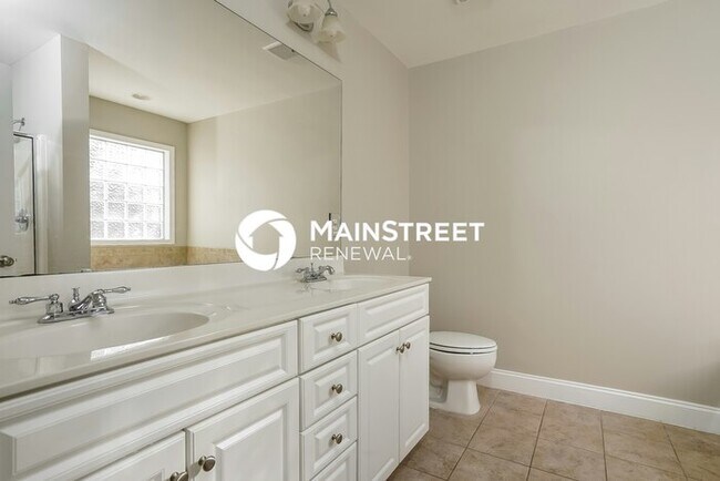 Building Photo - 3 Bedroom Pet-Friendly Home in Wendell, NC with Main Street Renewal