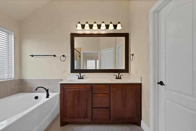 Building Photo - 207 Arborside Dr