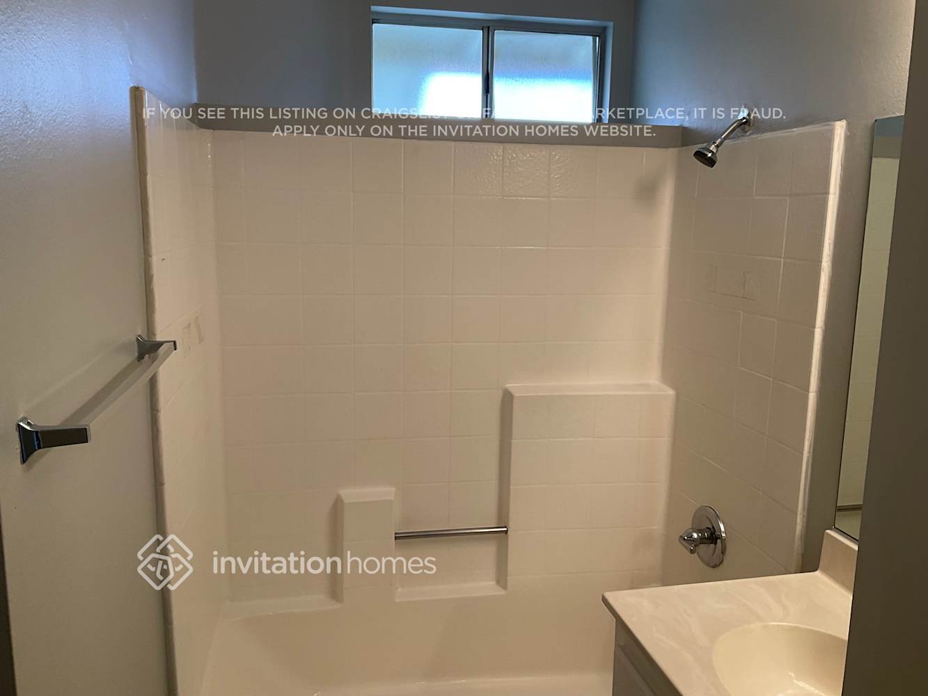 Building Photo - 1832 Havasu St