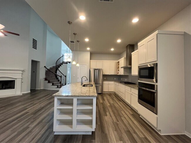 Building Photo - 121 Red Granite Rd