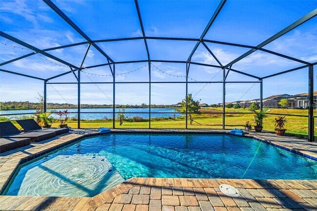 Building Photo - 199 Macaulay's Cv