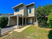 Building Photo - Adobe Creek Apartments