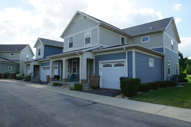 Primary Photo - Fantastic 2-Bedroom, 1 3/4-bathroom, 2-car...