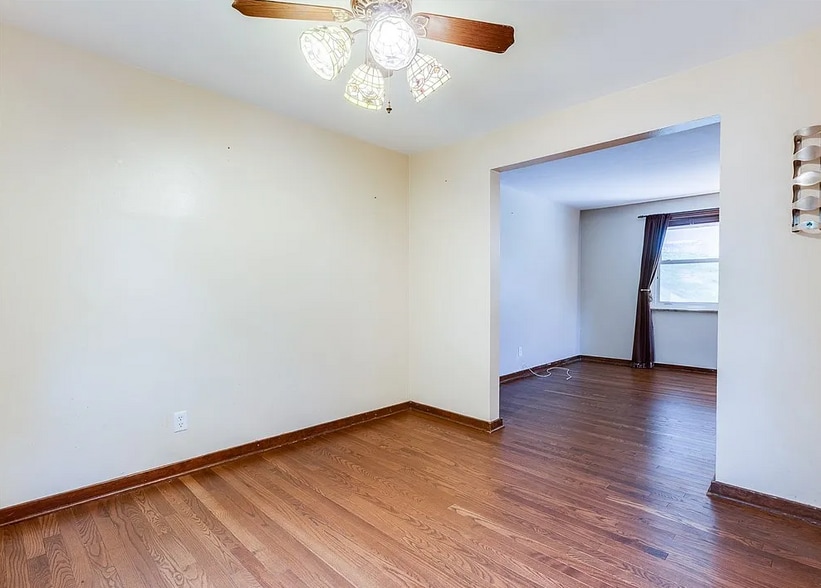 Niece ceiling fan - 133 Hamburg St