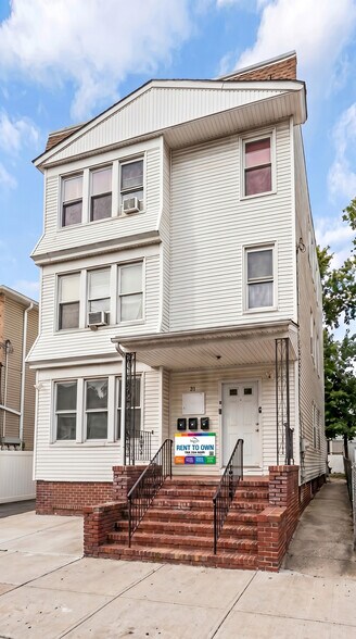 Building Photo - 55 Schley St