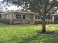 Building Photo - Spacious 3-Bedroom Home in Rio Vista - One Block from the River!