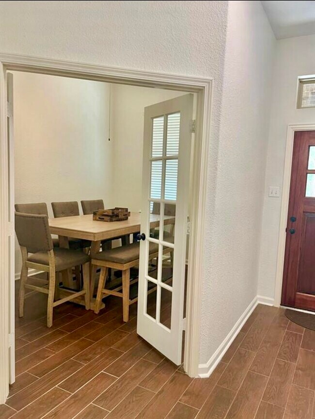 Building Photo - 118 Wood Drake Place