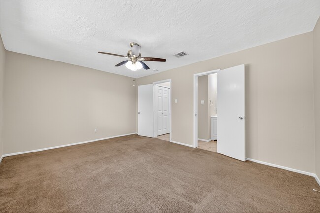 Building Photo - 23227 Prairie Bird Dr
