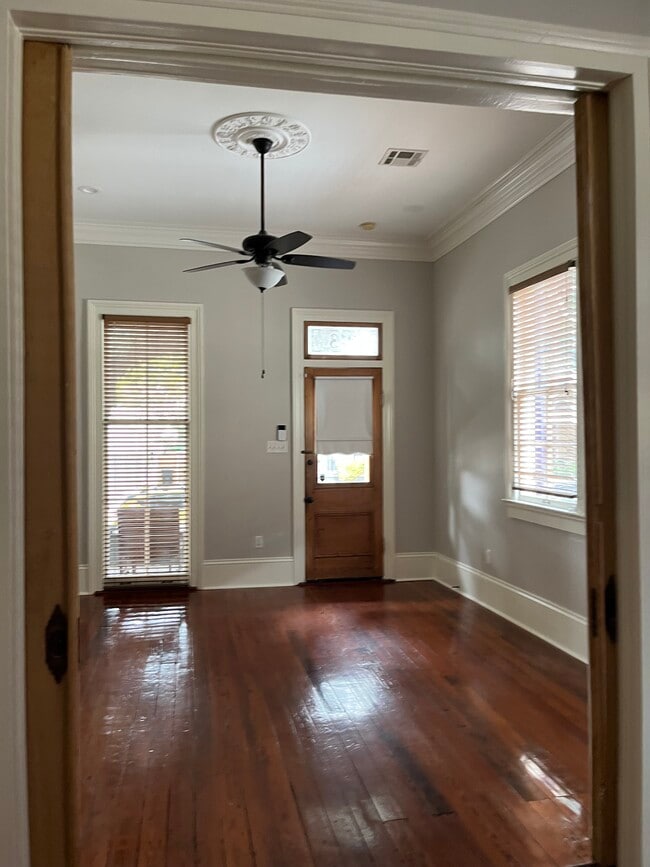 Building Photo - 218 N Alexander St