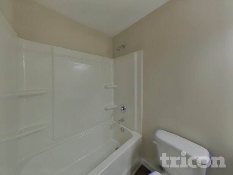 Building Photo - 102 Ellis Mill St